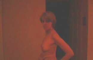 XXX एथलीटों में इस सिमुलेशन एक एचडी सेक्सी हिंदी मूवी व्यस्त गोता, डूबने में उसके बालों बिल्ली